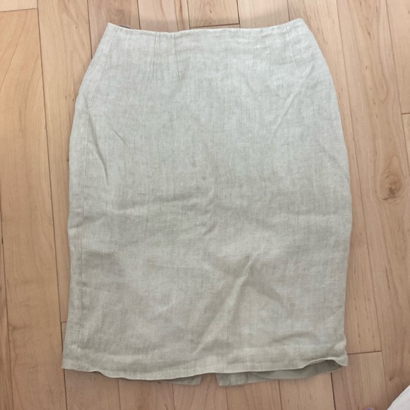 Linen pencil skirt, size 6. - Picture 1 of 6